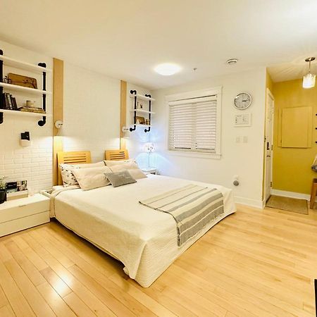 Private Guest Suite 10Mins To Downtown - King Bed - Bathtub - Free Parking Vancouver Eksteriør billede
