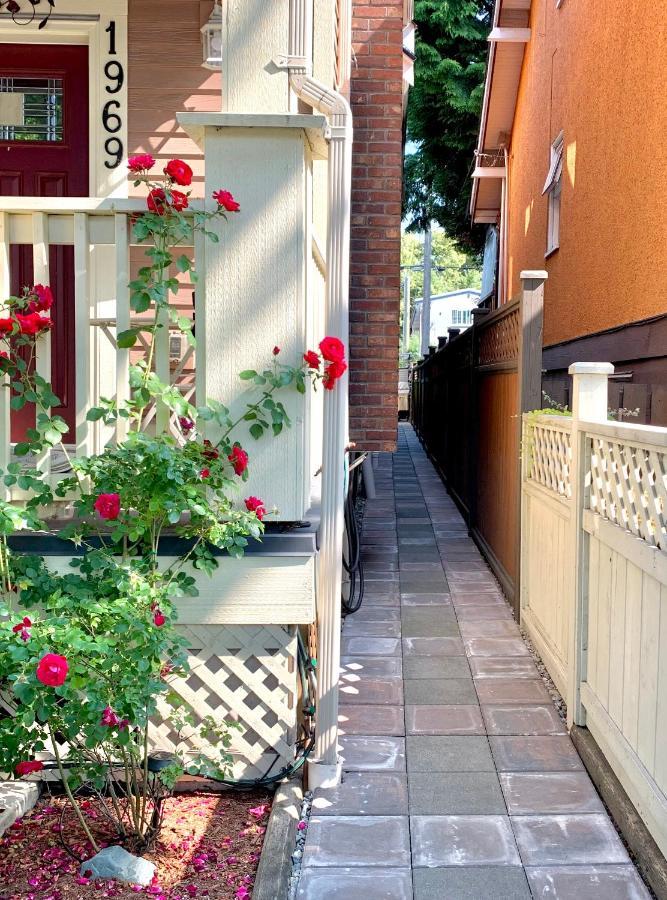 Private Guest Suite 10Mins To Downtown - King Bed - Bathtub - Free Parking Vancouver Eksteriør billede