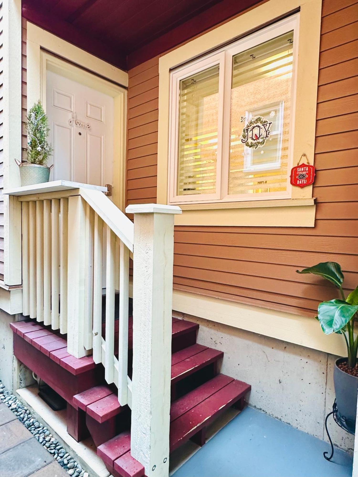 Private Guest Suite 10Mins To Downtown - King Bed - Bathtub - Free Parking Vancouver Eksteriør billede